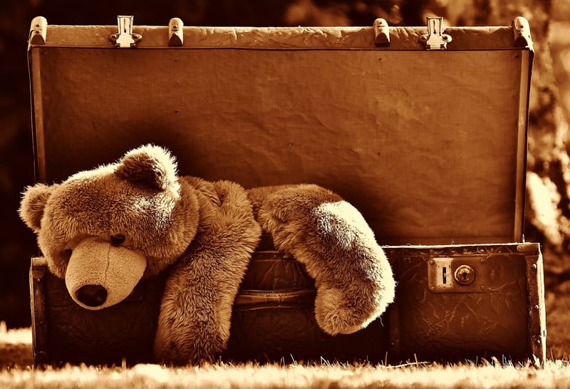 Vintage Suitcase for Upcycling